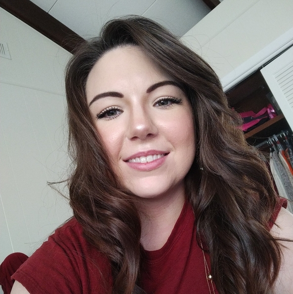 Meet your Posher, Ruthanne - Picture 1 of 1